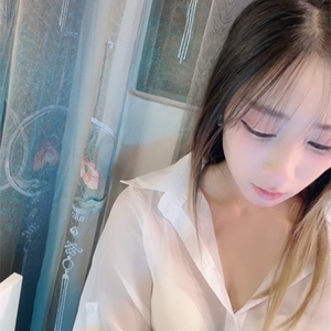 小铃铛-爱玩道具的小仙女狂插水流不停[3V/2.91G]
