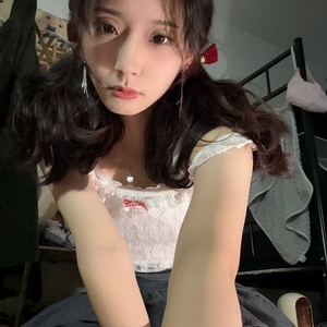 爱穿秋裤的猫-精选神颜少女 绝对颜值天花板女大学生 泄密福利 [10P+5V/419.8M]