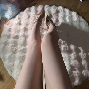 爱穿秋裤的猫-精选神颜少女 绝对颜值天花板女大学生 泄密福利 [10P+5V/419.8M]